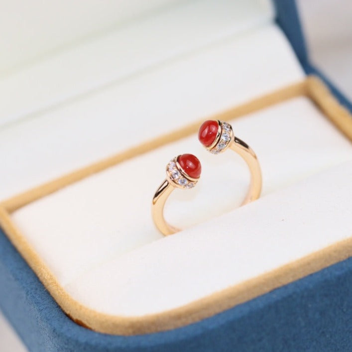 POSSEISION CARNELIAN DIAMOND RING Secondary image