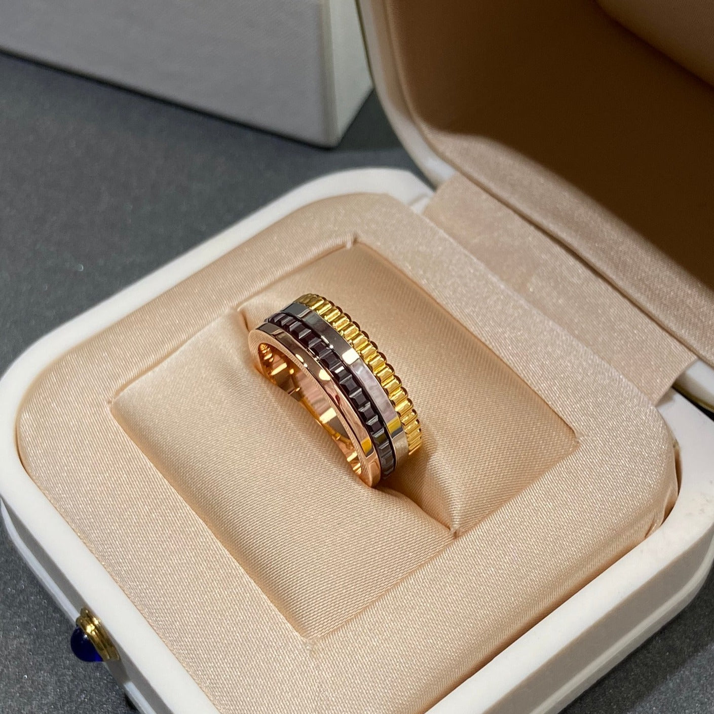 QUATRE BLACK EDITION PINK GOLD RING Secondary image