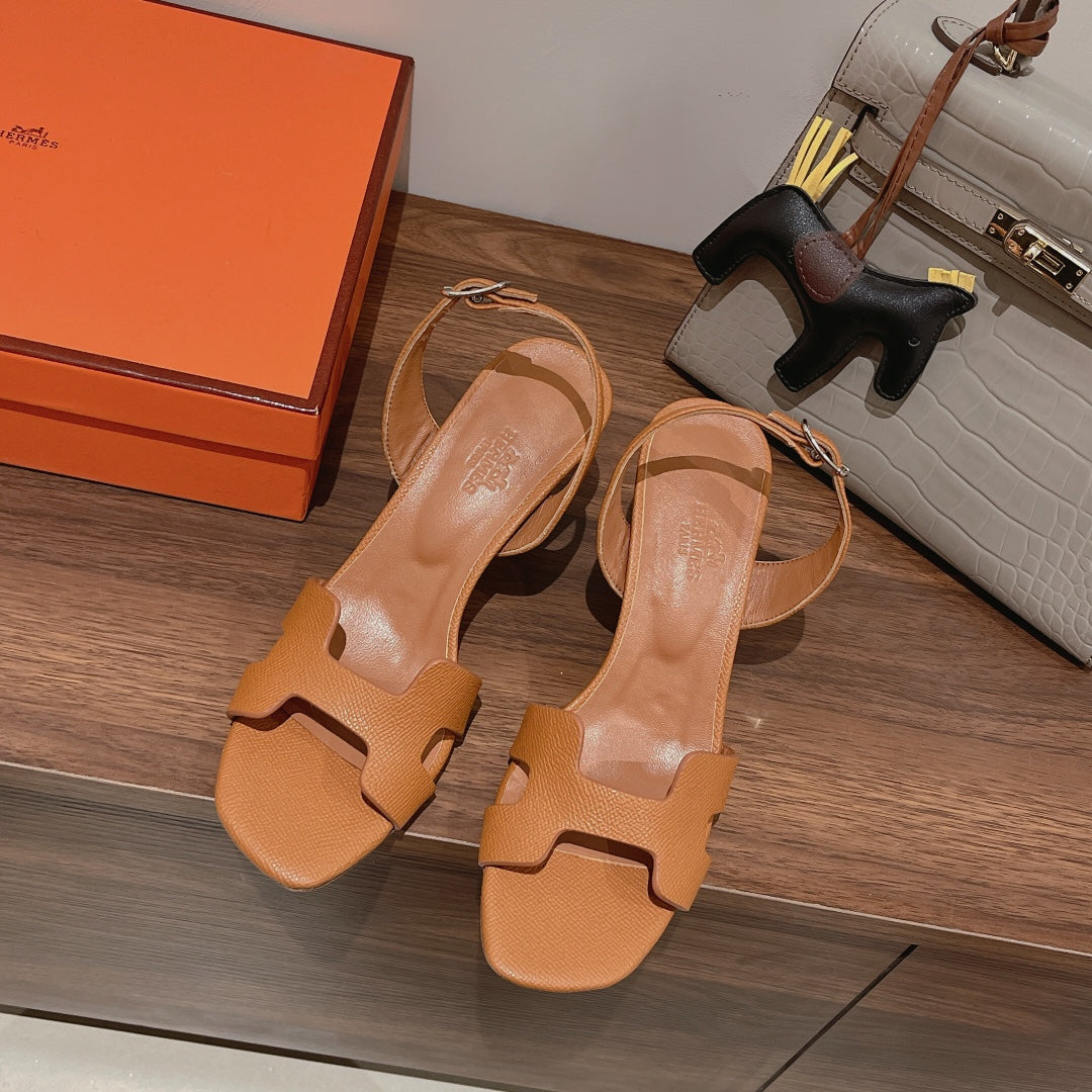 HOLY 75 SANDAL IN CINNAMON BROWN GRAINED CALFSKIN Secondary image
