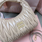 WANDER MATELASS¨¦ NAPPA HOBO BAG 23 IN BEIGE LAMBSKIN