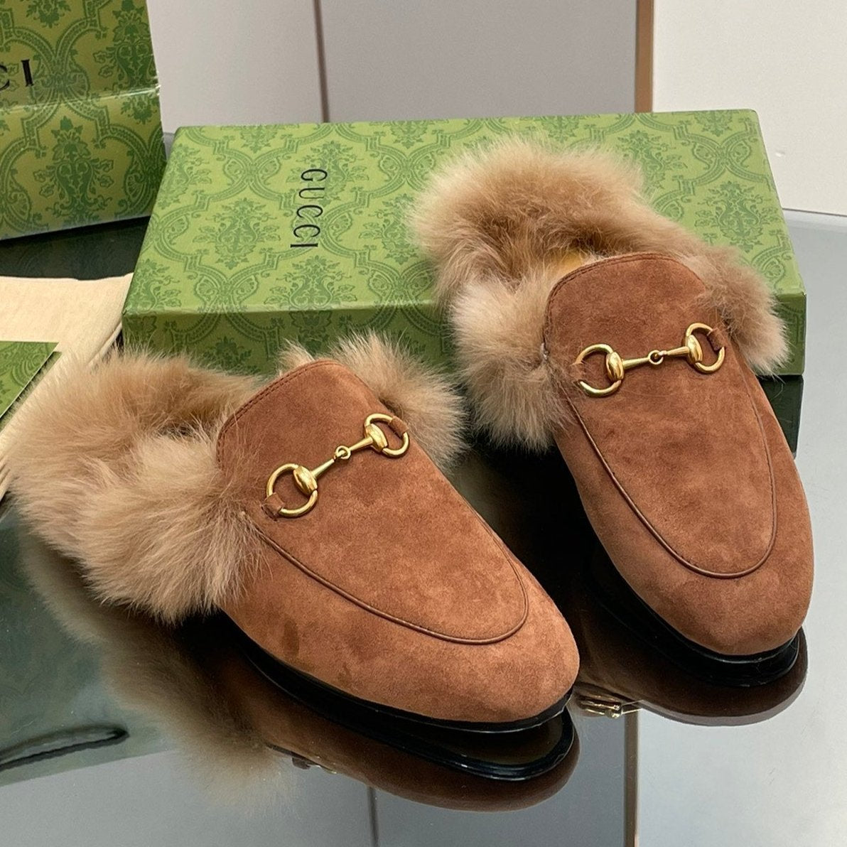 HORSEBIT MULE IN BRONZE BROWN SUEDE AND LAMB WOOL LINING