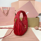 WANDER SMALL HOBO BAG 20 IN RED CALFSKIN