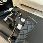 FLAT SANDALS IN BLACK LAMBSKIN WITH GOLD CHAIN