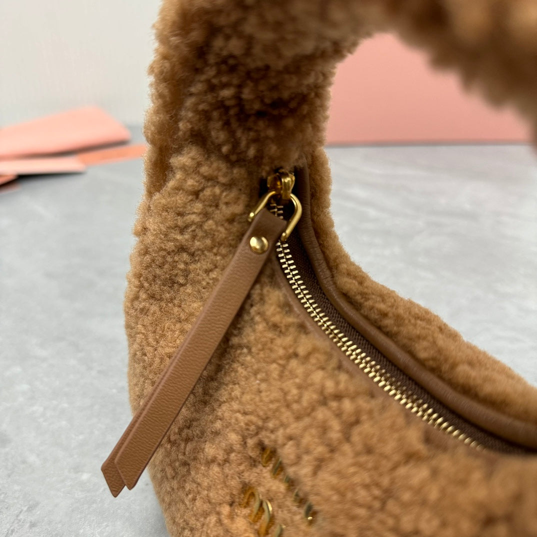 WANDER MINI HOBO BAG 18 IN BROWN SHEARLING