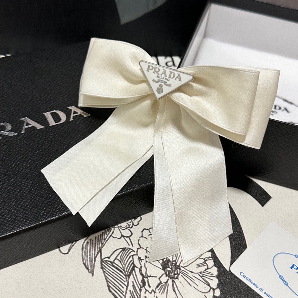 BOW HAIR CLIP IN BREEZY BEIGE RE-NYLON 423592