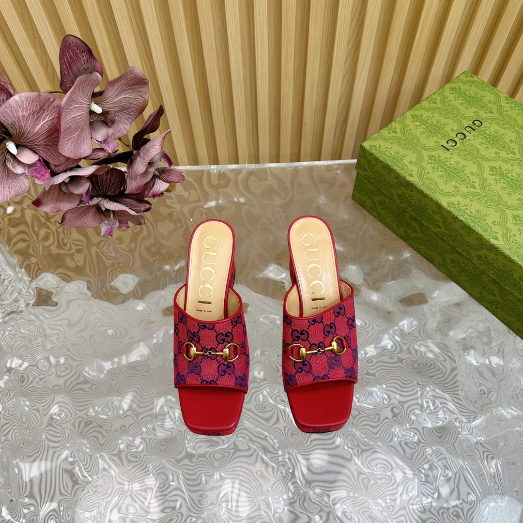 HORSEBIT SLIDE SANDAL IN RED MONOGRAM CANVAS AND SHEEPSKIN LINING Secondary image