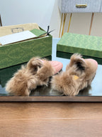 HORSEBIT MULE IN LIGHT PINK CALFSKIN AND LAMB WOOL LINING