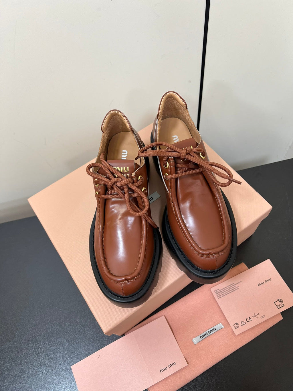 LACE-UP LOAFERS WITH THICK SOLE IN RED BROWN SHINY SHEEPSKIN