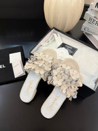 FLAT MULE 15 MM IN PALE GRAY CALFSKIN