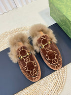 HORSEBIT MULE IN SYRUP BROWN MONOGRAM VELVET AND LAMB WOOL LINING