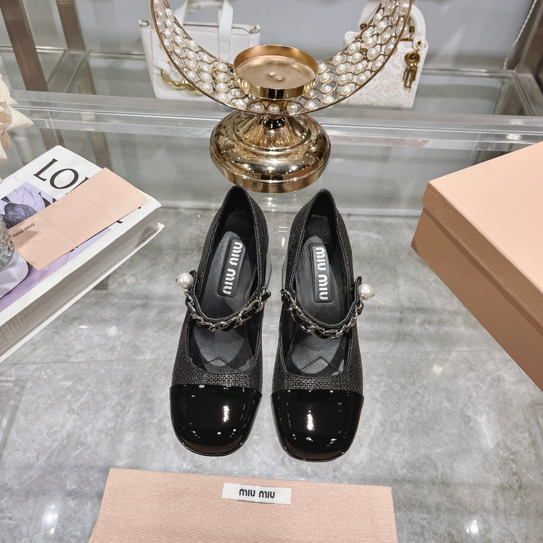 MARY JANE SANDAL CAP TOE BLACK SHEEPSKIN - HIGH HEEL Main image